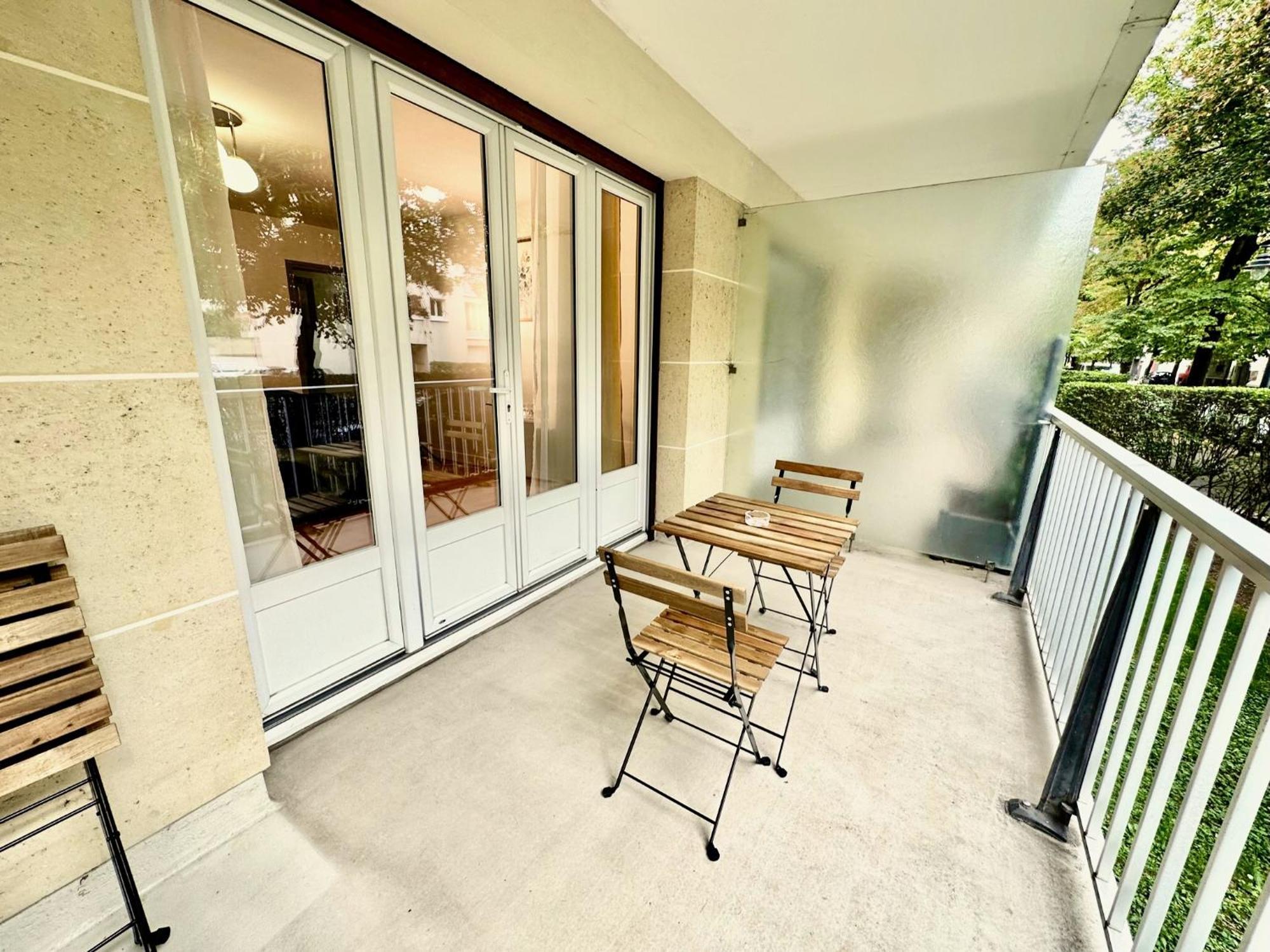Appartement Le Bleu Soleil - A 2 Min Du Metro - 7 Min De Paris à Maisons-Alfort Extérieur photo